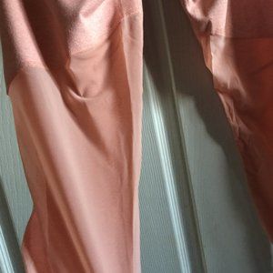 Abercrombie & Fitch  DRI-FIT Leggins - Mesh Lower Legs  Work out Wear PEACH NWOT